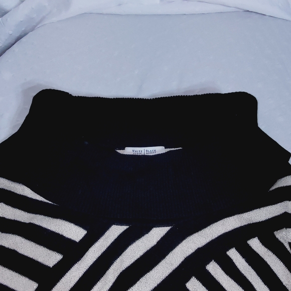 WHITE HOUSE /BLACK MARKET LONGSLEEVE  COWL NECK SWEATER - Picture 3 of 9